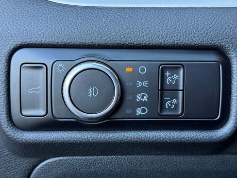 Used 2023 Ford Explorer XLT w/ Equipment Group 202A image 22