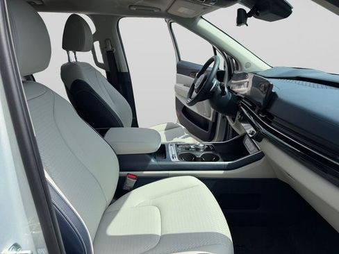 Certified 2026 Kia Carnival SX Prestige FWD image 17