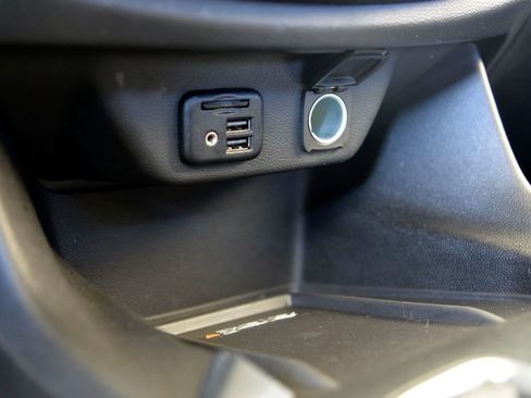 Used 2023 Chevrolet Traverse High Country image 25