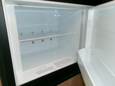 Used 2019 Chevrolet Express 4500 w/ RV Package image 23