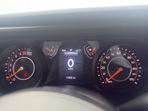 Used 2024 Jeep Gladiator Sport AWD/4WD image 20