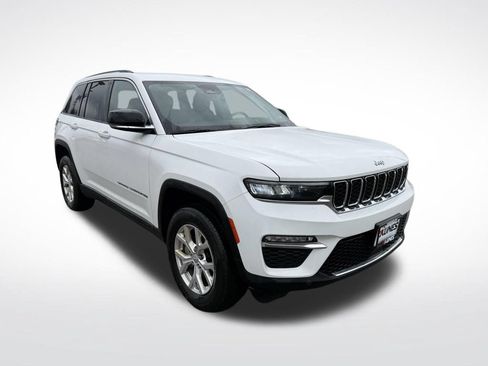 Used 2023 Jeep Grand Cherokee Limited AWD/4WD image 4