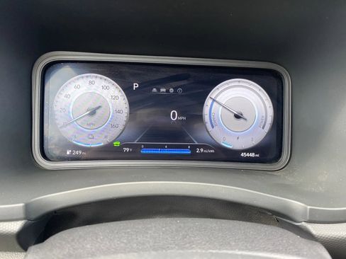 Used 2023 Hyundai Kona SE FWD image 13