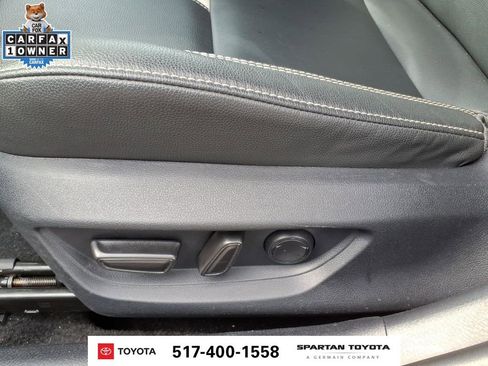 Used 2025 Toyota Camry SE FWD image 16