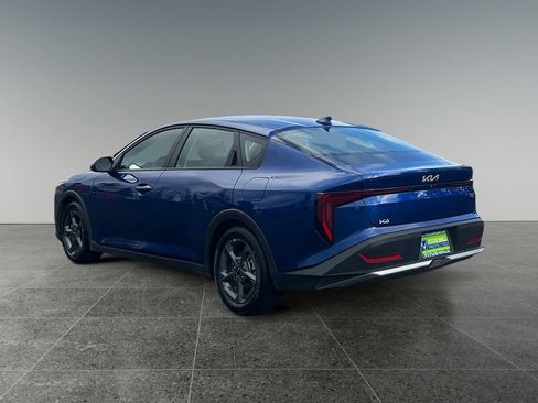 Used 2025 Kia K4 LXS image 5
