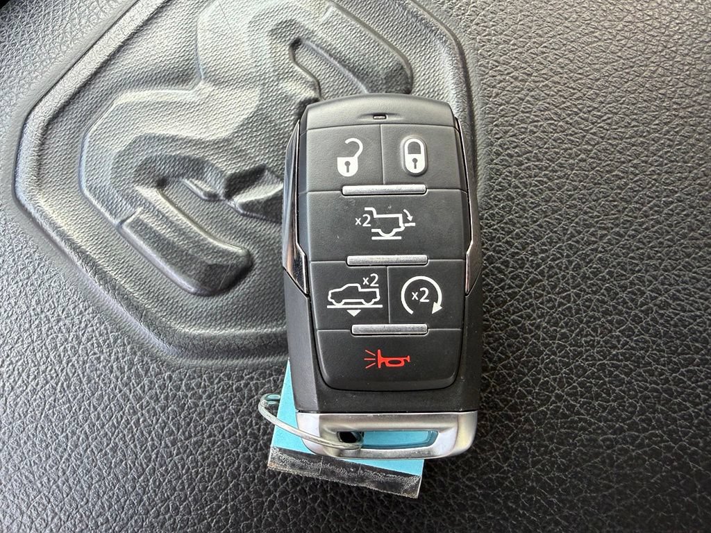 Used 2023 RAM 1500 Laramie AWD/4WD image 29