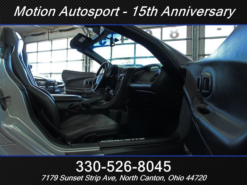 Used 2002 Chevrolet Corvette Convertible w/ Preferred Equipment Group2 RWD image 28