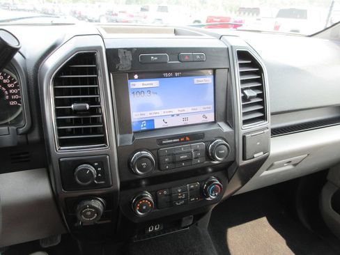 Used 2019 Ford F150 XLT w/ Trailer Tow Package AWD/4WD image 28