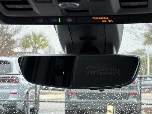 Used 2021 Chevrolet Tahoe High Country w/ Premium Package image 27