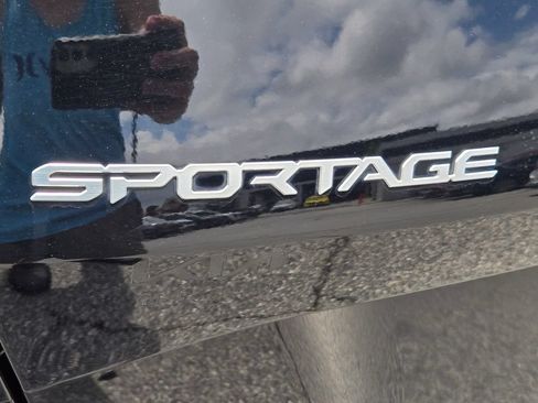 Used 2023 Kia Sportage SX FWD image 12