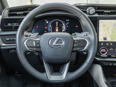 Used 2024 Lexus RZ 300e Premium image 8