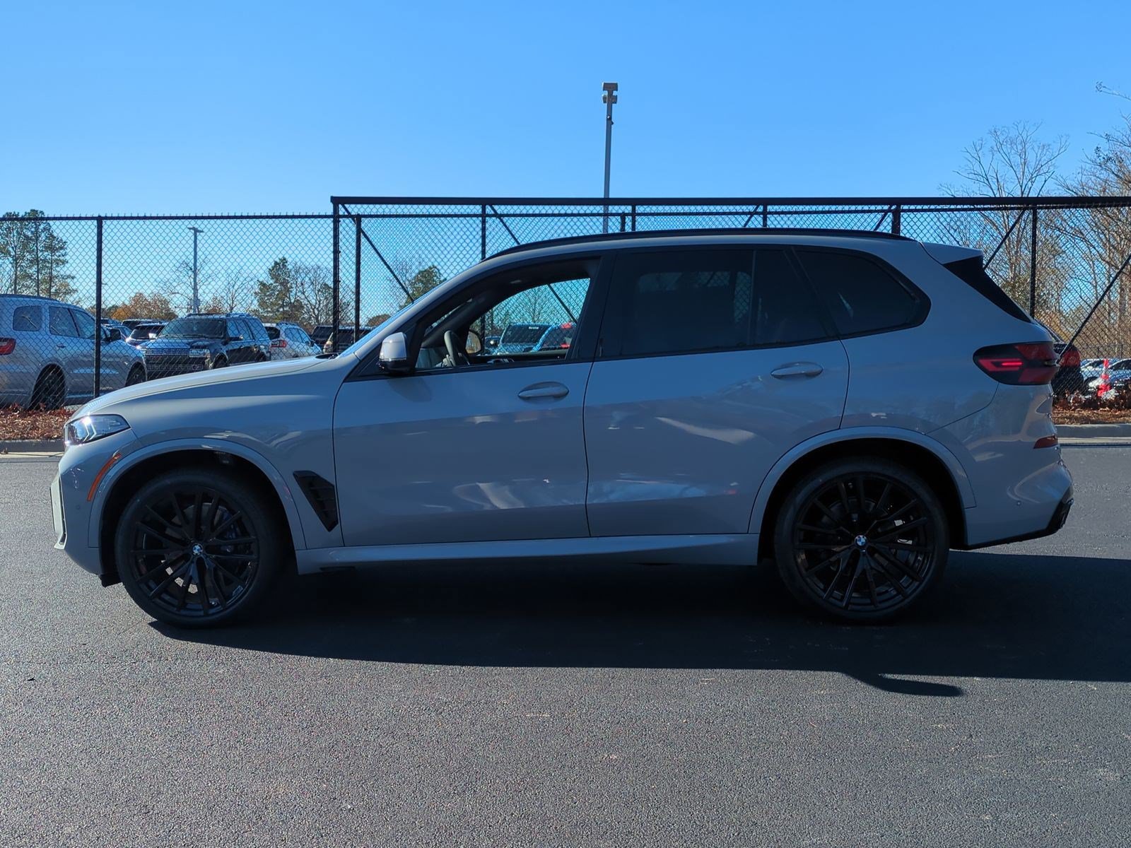 Certified 2026 BMW X5 xDrive40i w/ M Sport Package AWD/4WD image 7