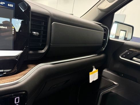 New 2026 Chevrolet Silverado 1500 LT w/ Z71 Off-Road Package AWD/4WD image 24
