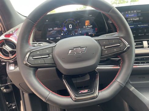 Used 2025 Chevrolet Equinox RS w/ Safety and Technology Package AWD/4WD image 42