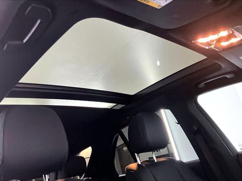 Used 2024 Mercedes-Benz GLE 350 4MATIC image 14