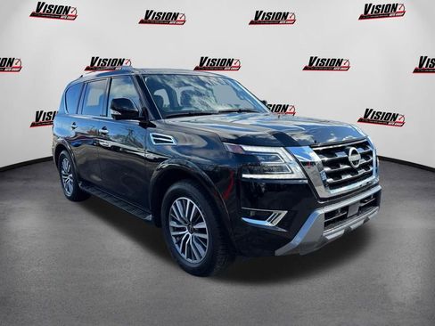 Used 2024 Nissan Armada SL AWD/4WD image 3