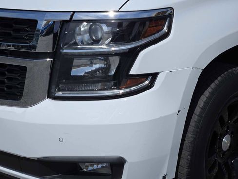 Used 2019 Chevrolet Tahoe LT w/ Luxury Package AWD/4WD image 9