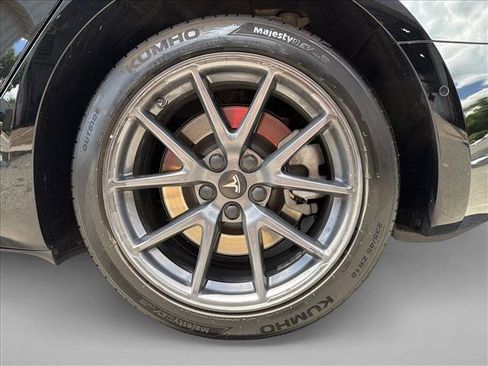 Used 2021 Tesla Model 3 Standard Range Plus RWD image 9