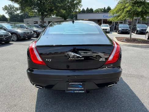Used 2016 Jaguar XJ R-Sport image 11