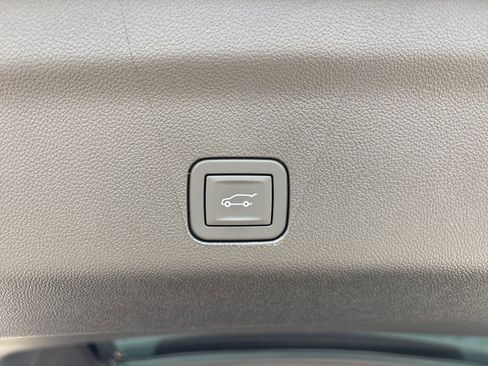 New 2026 GMC Yukon XL Denali Ultimate AWD/4WD image 24