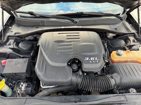 Used 2013 Chrysler 300 S image 11