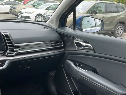Used 2024 Kia Sportage EX AWD/4WD image 24