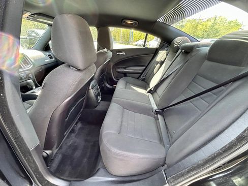 Used 2012 Dodge Charger SE image 13