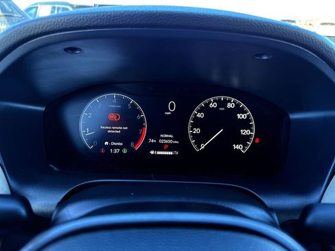 Used 2025 Honda HR-V LX image 15