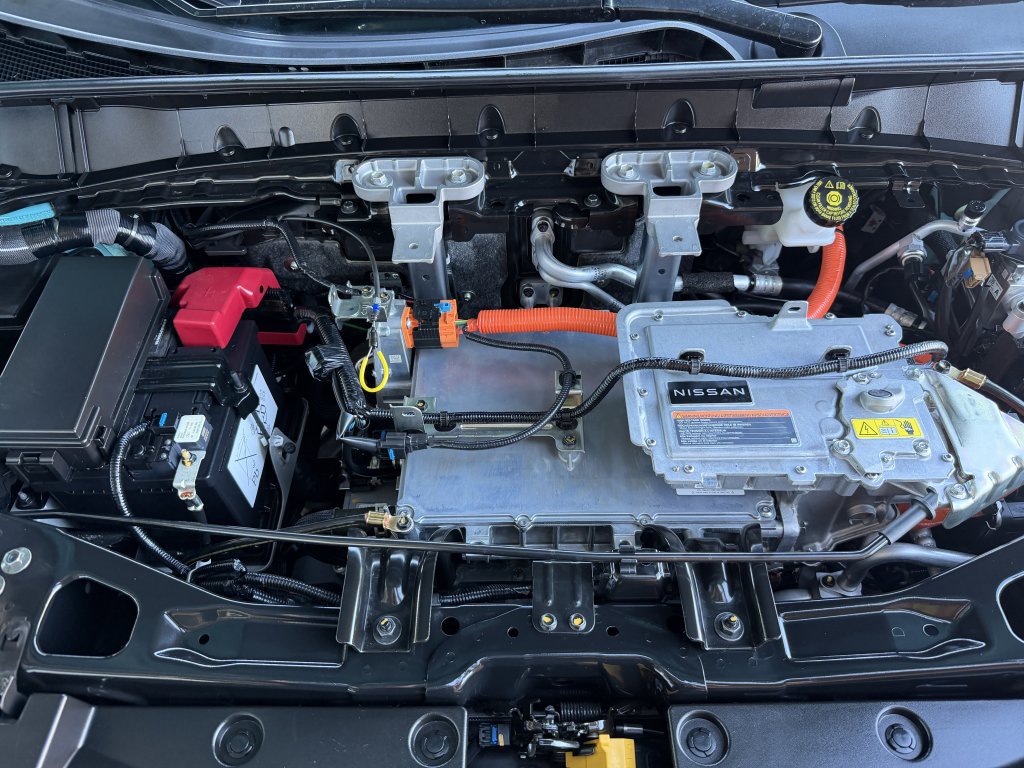 Used 2026 Nissan Leaf SV+ w/ Floor Mat Package (SV+) FWD image 43