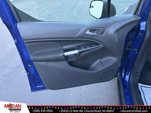 Used 2017 Ford Transit Connect XLT image 9