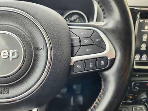 Used 2021 Jeep Compass Limited image 30