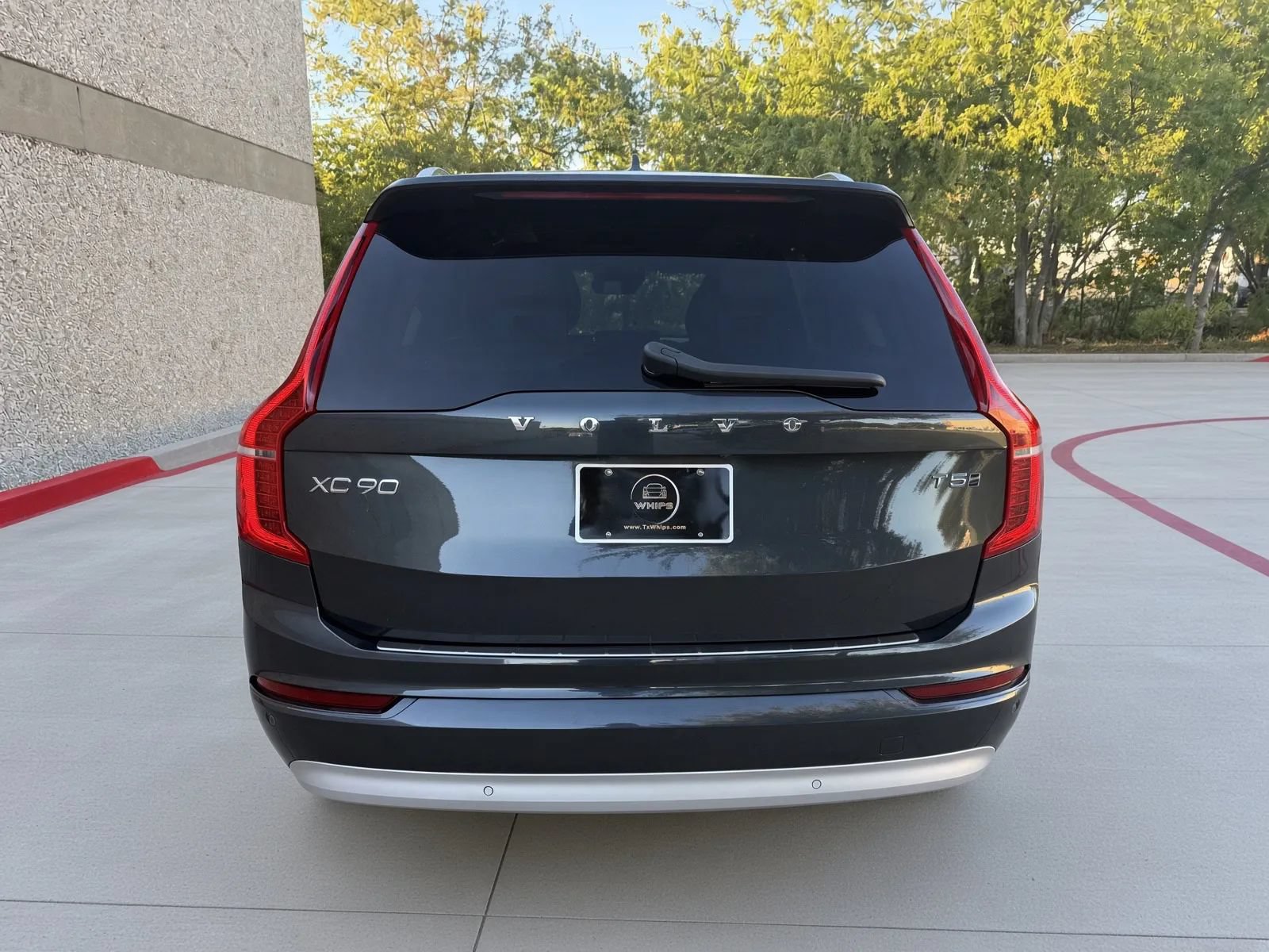 Used 2022 Volvo XC90 T5 Momentum w/ Advanced Package AWD/4WD image 5