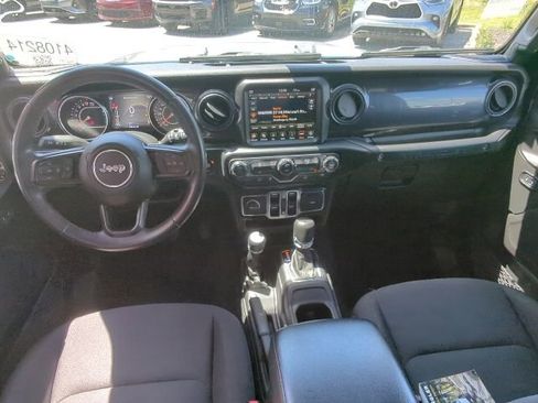Certified 2022 Jeep Wrangler Unlimited Sport AWD/4WD image 14