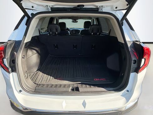 Used 2019 GMC Terrain SLT w/ Preferred Package image 12