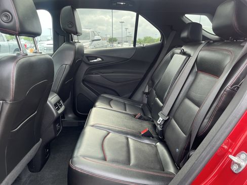 Used 2023 Chevrolet Equinox RS w/ RS Leather Package FWD image 31