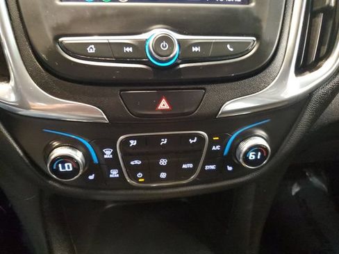Used 2020 Chevrolet Equinox LT AWD/4WD image 19