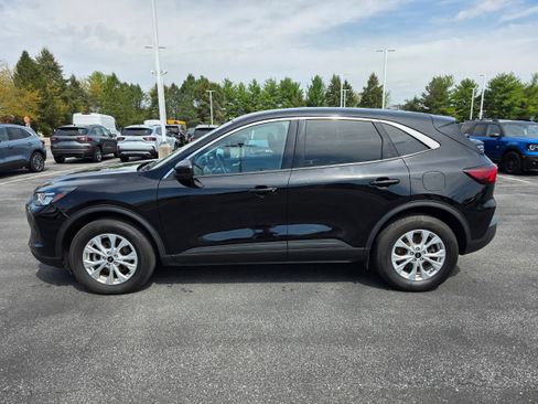 Certified 2023 Ford Escape Active w/ Tech Pack #2 AWD/4WD image 2