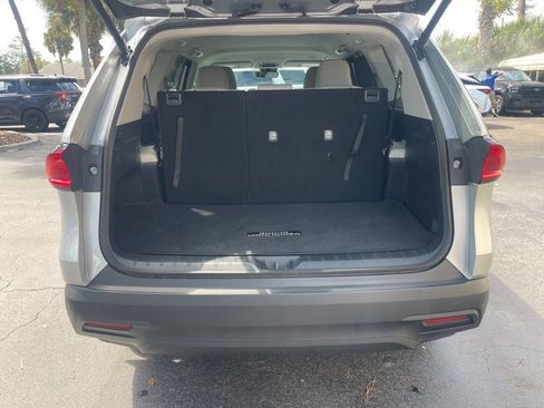 Used 2025 Toyota Grand Highlander FWD image 5
