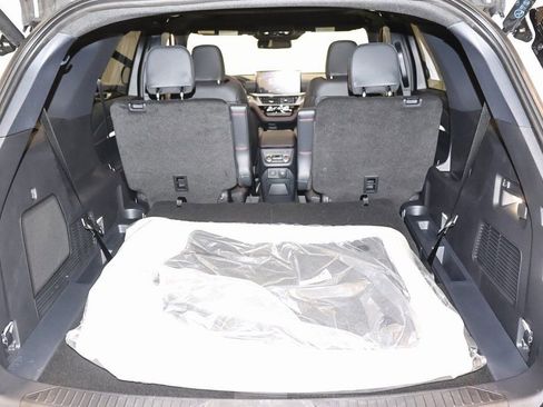 New 2026 Ford Explorer ST-Line w/ ST-Line Street Pack AWD/4WD image 32