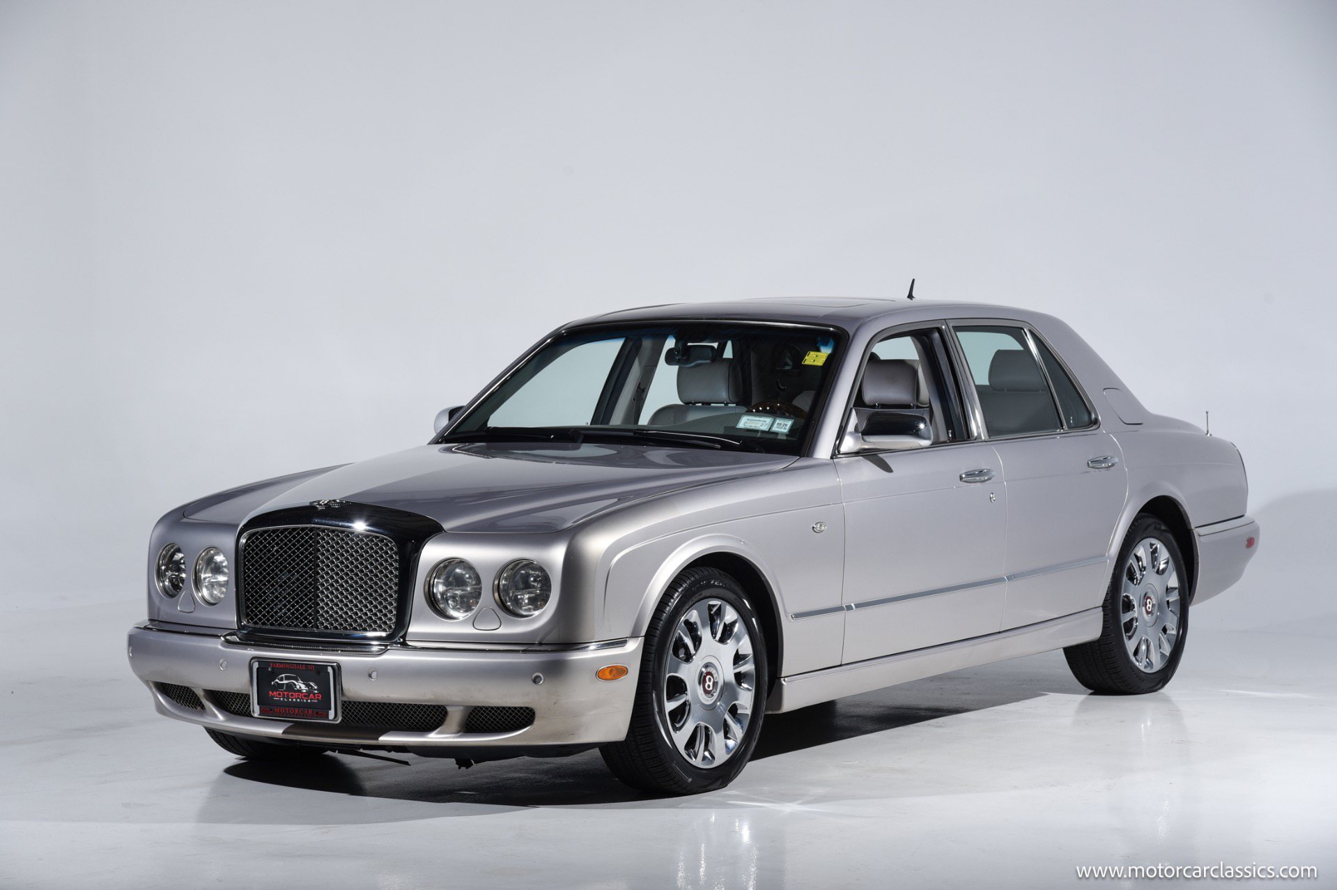 Used 2005 Bentley Arnage R RWD image 3