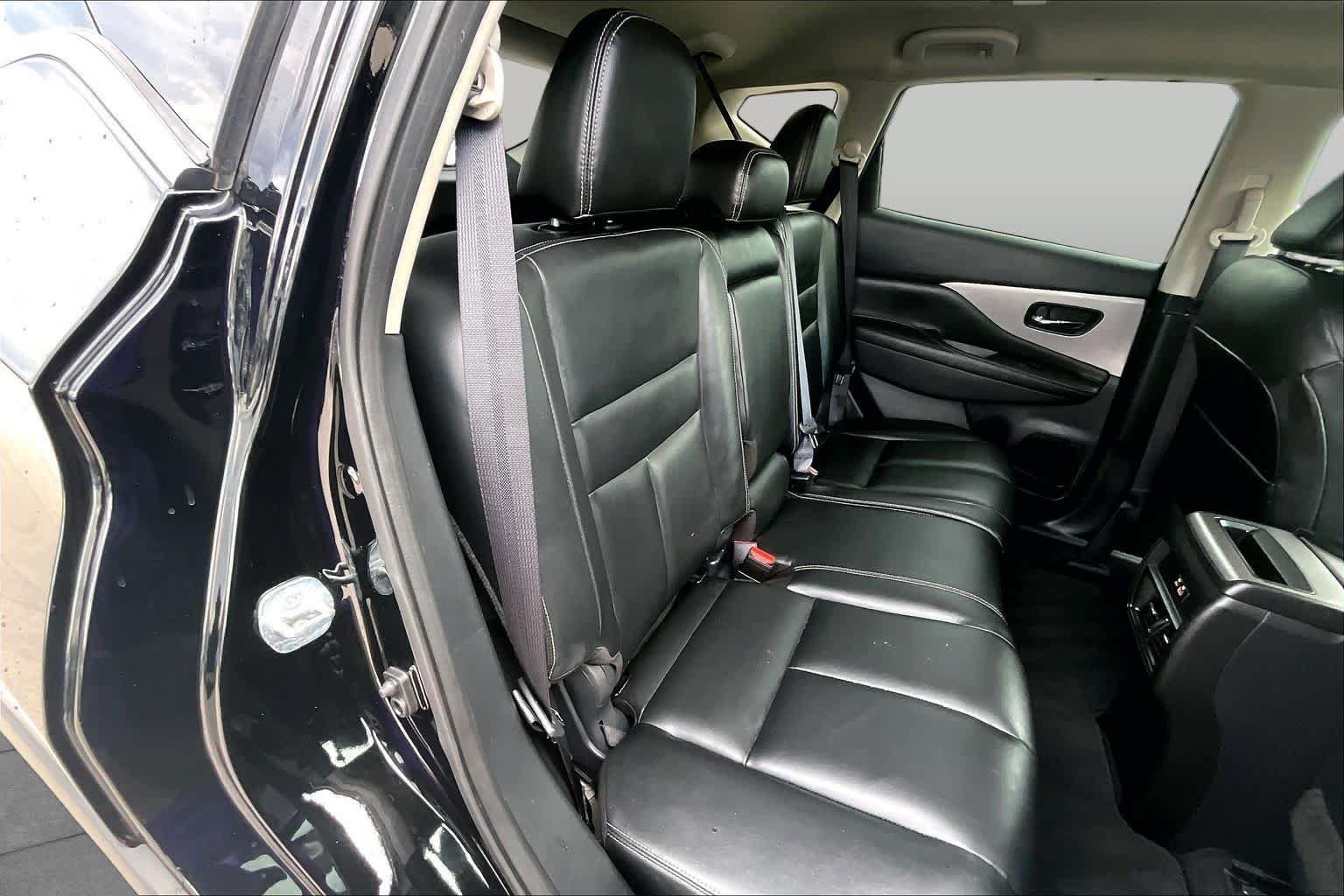 Used 2022 Nissan Murano SV w/ SV Midnight Edition Package FWD image 20