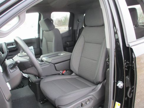 New 2026 GMC Sierra 1500 Pro w/ Pro Value Package image 15