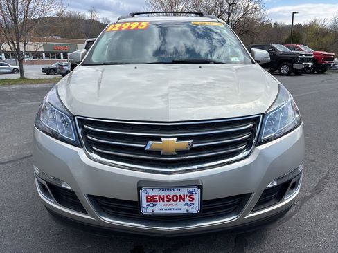 Used 2017 Chevrolet Traverse LT AWD/4WD image 8