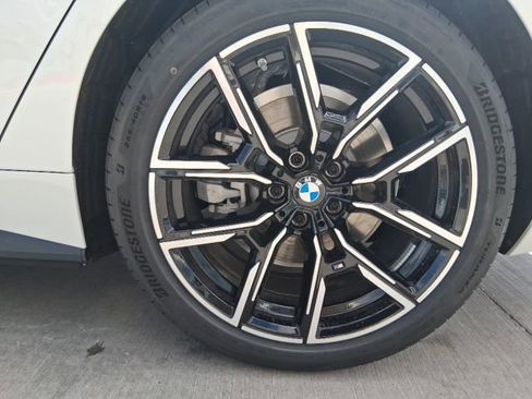 New 2026 BMW i4 eDrive40 w/ M Sport Package RWD image 18