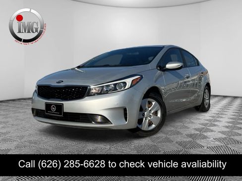 Used 2018 Kia Forte LX image 1