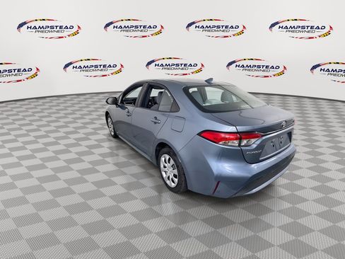 Used 2022 Toyota Corolla LE image 6