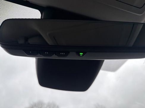 Used 2021 Toyota Highlander Limited image 31