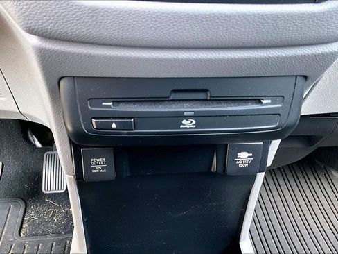 Used 2020 Honda Odyssey Touring image 15