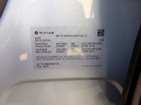 Used 2024 Rivian R1T Adventure AWD/4WD image 36