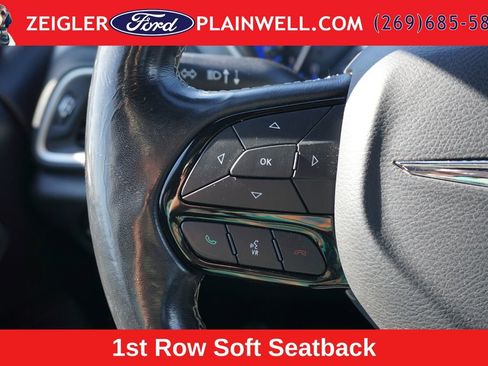 Used 2020 Chrysler Pacifica Touring w/ Advanced Safetytec Group FWD image 28